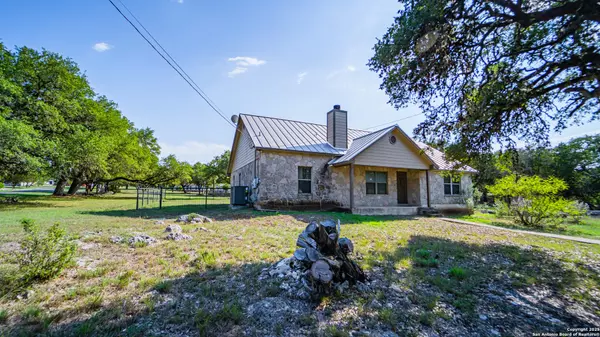 5470 Fallen Oak, Bulverde, TX 78163
