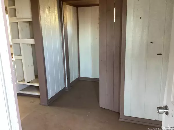 Bandera, TX 78003,52 Beach Shore