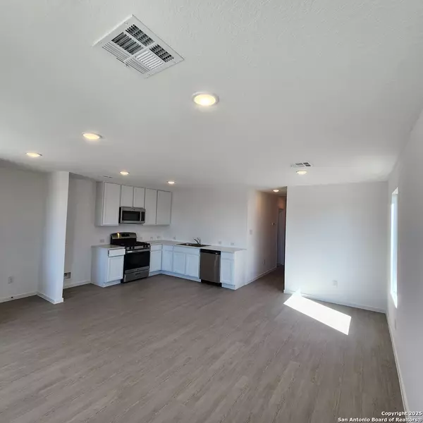 San Antonio, TX 78263,7204 India Star