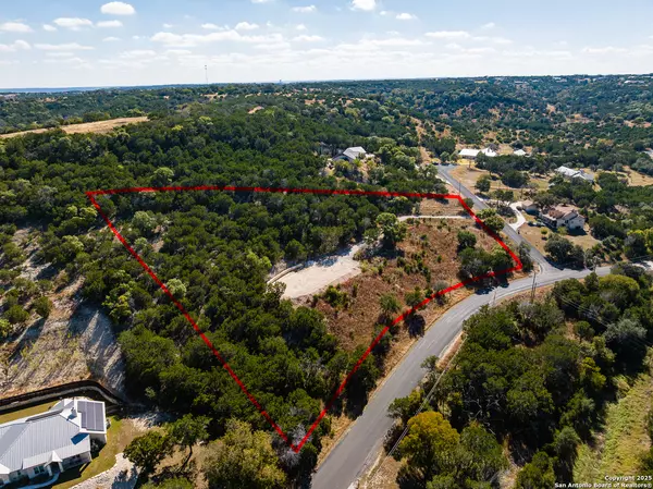 Kerrville, TX 78028-4532,902 Saddlewood Blvd