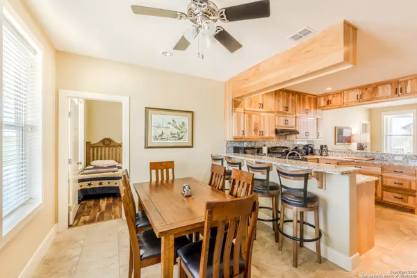 Brackettville, TX 78832,277 us -277