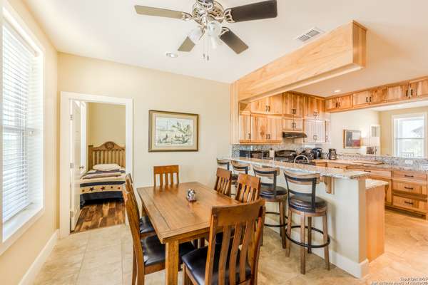 Brackettville, TX 78832,277 us -277