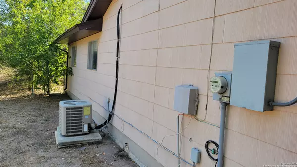 Live Oak, TX 78233,7526 Valley Oak