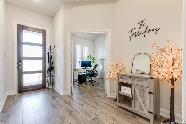 San Antonio, TX 78258,22834 Evangeline