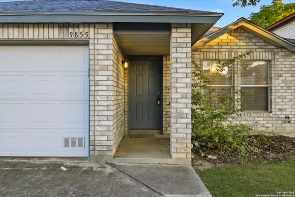 San Antonio, TX 78245,9855 Foxmoor Creek