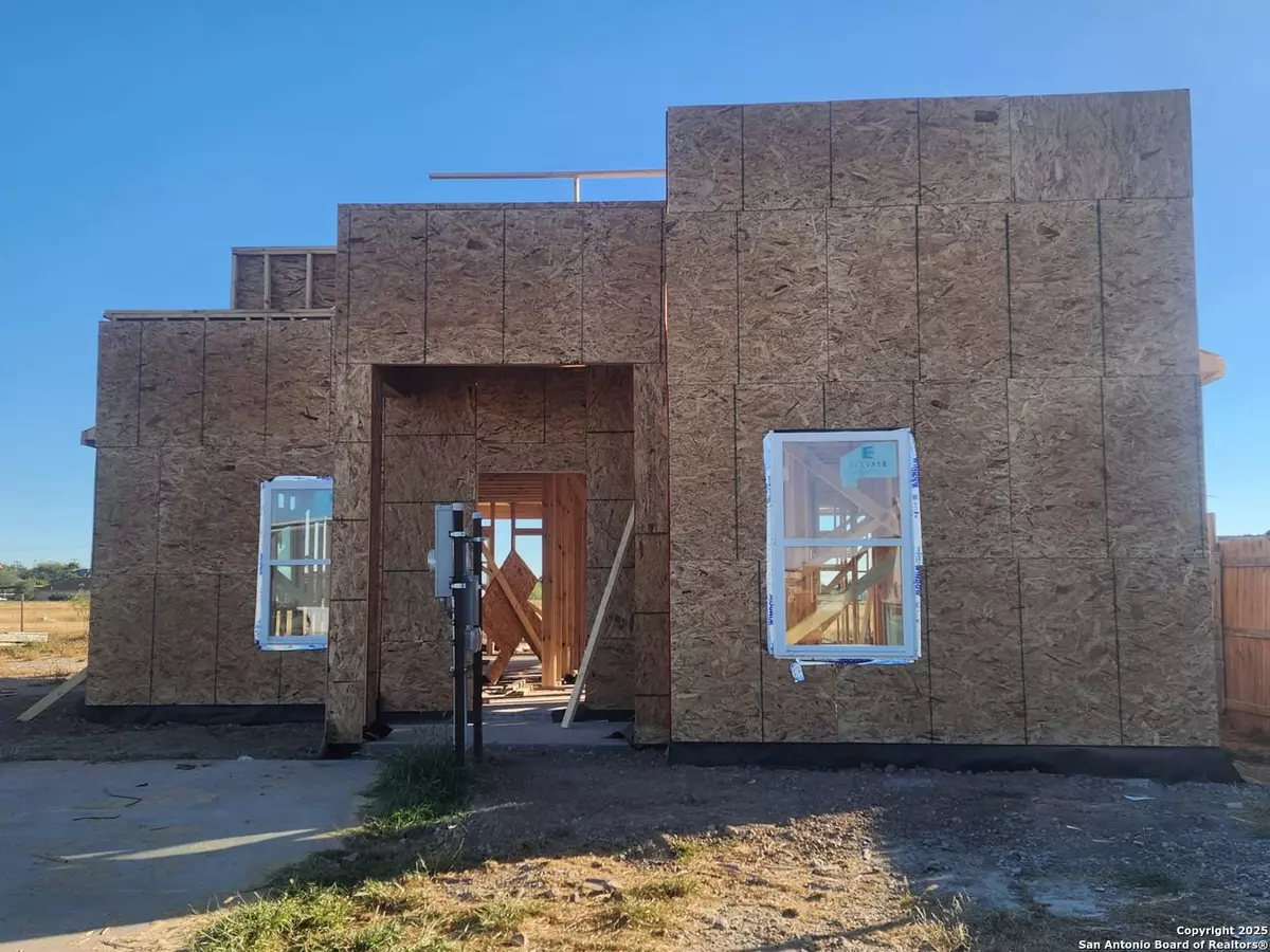 Laredo, TX 78046,705 BLUEBEARD CT