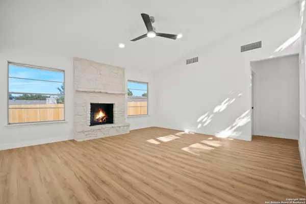 San Antonio, TX 78217,13907 Briarmeadow St