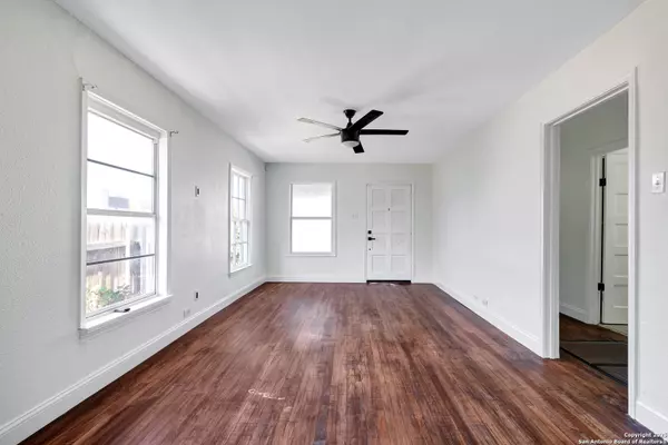 San Antonio, TX 78201-4226,1112 FRESNO