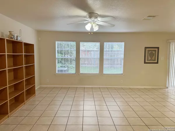 San Antonio, TX 78249,115 Adelaide Oaks