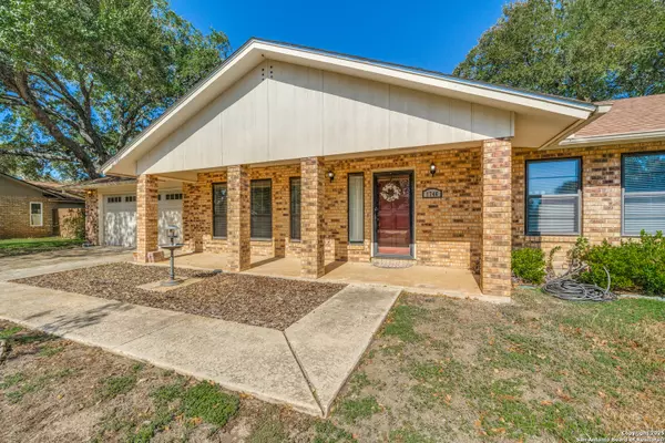 Seguin, TX 78155,1746 Willow Creek