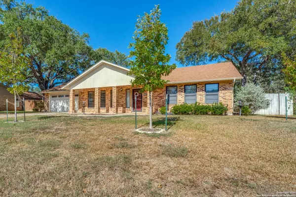 Seguin, TX 78155,1746 Willow Creek