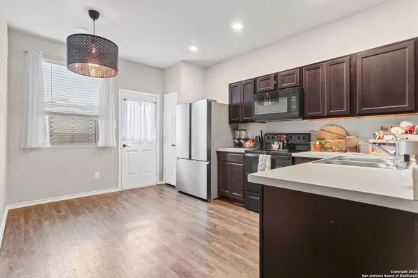 San Antonio, TX 78223,10519 Green Rock