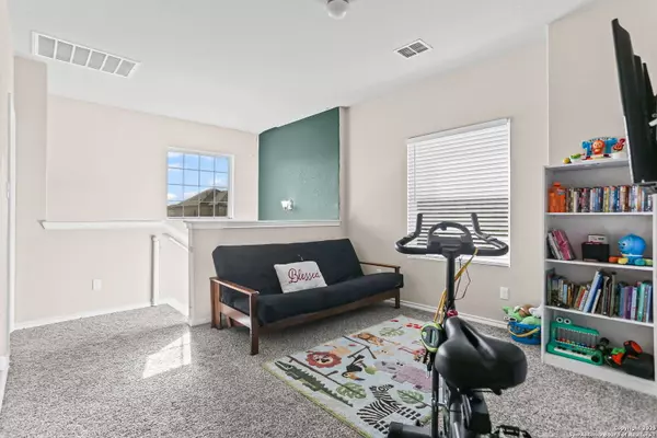 San Antonio, TX 78223,10519 Green Rock