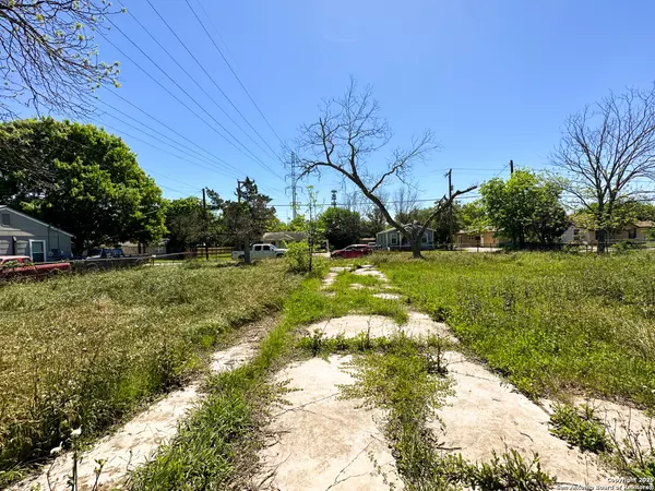 Universal City, TX 78148,317 W Wright Blvd