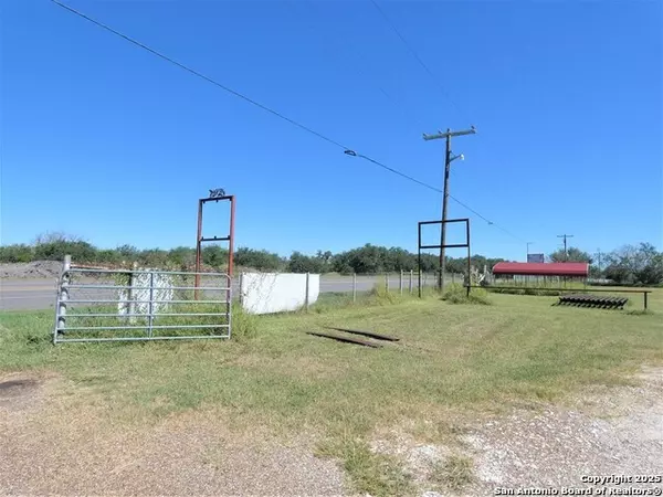 Beeville, TX 78102,3148 highway 59