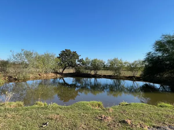 Seguin, TX 78155,343 BATEY RD