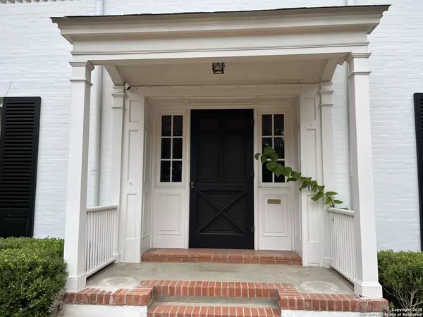 San Antonio, TX 78212,118 hollywood