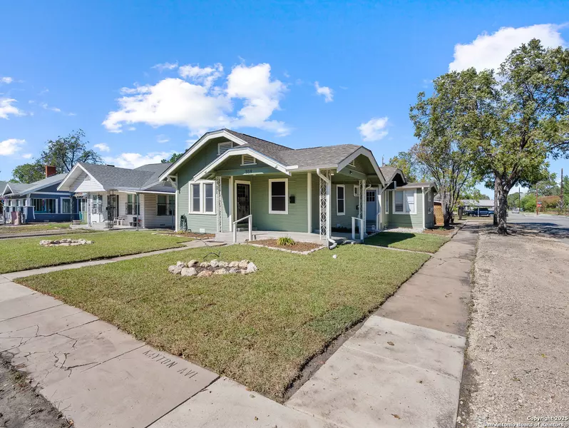 339 Kayton, San Antonio, TX 78210