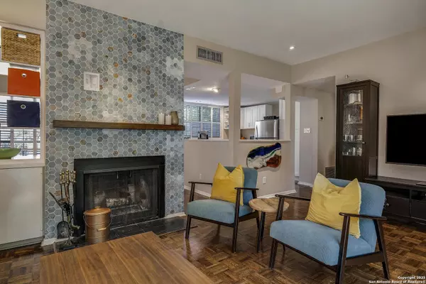 Alamo Heights, TX 78209,141 Terrell UNIT 141