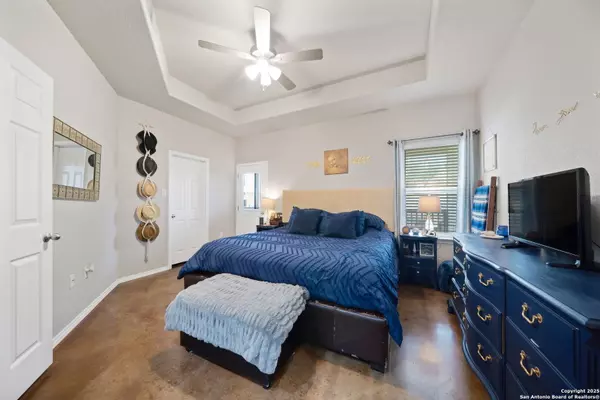 Seguin, TX 78155,1100/1102 Stanley