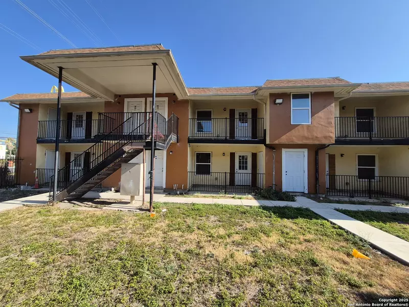 3718 Pleasanton Rd. UNIT 2-104, San Antonio, TX 78221