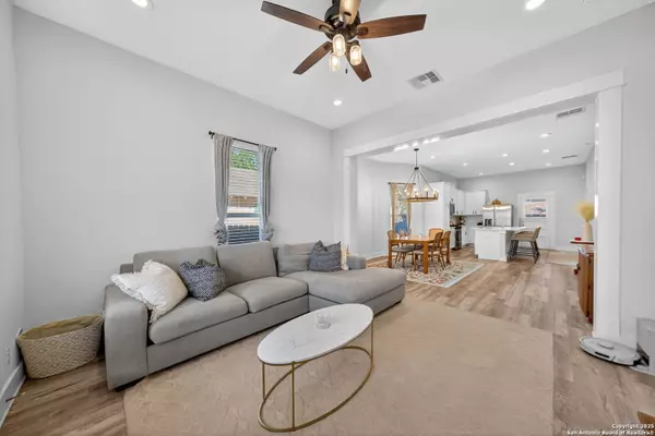 San Antonio, TX 78202,226 Saint John