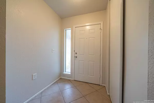 San Antonio, TX 78247,5955 Oak Run