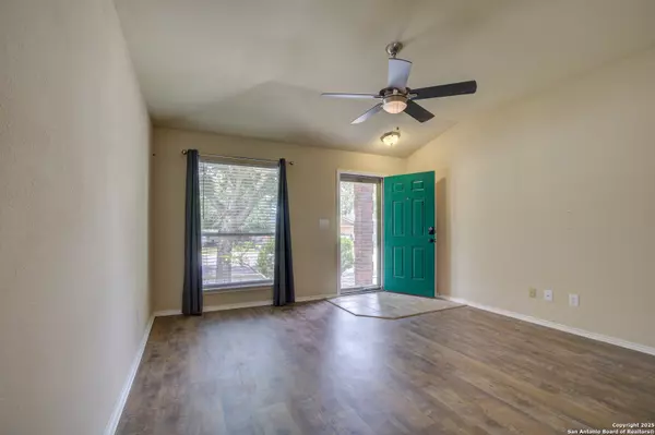 New Braunfels, TX 78130,344 Ibis Falls