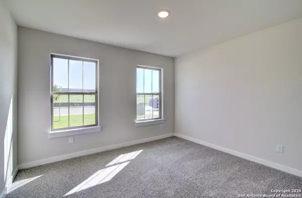 Converse, TX 78109,2418 White Daisy Hill