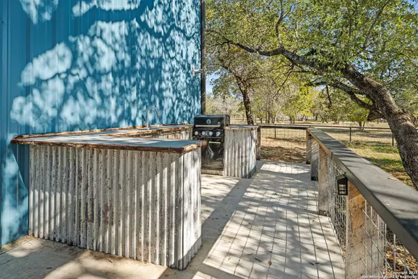 Natalia, TX 78059,144 County Road 7725