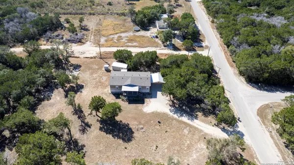 3309 FOREST TRAIL DR, Bandera, TX 78003