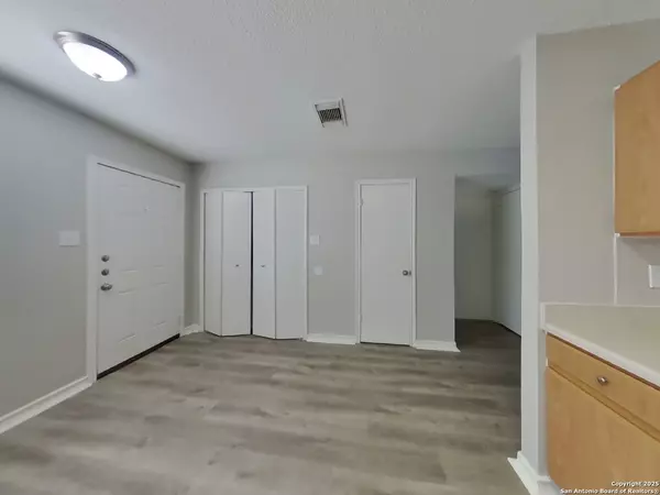 San Antonio, TX 78245,10170 Paddlefish