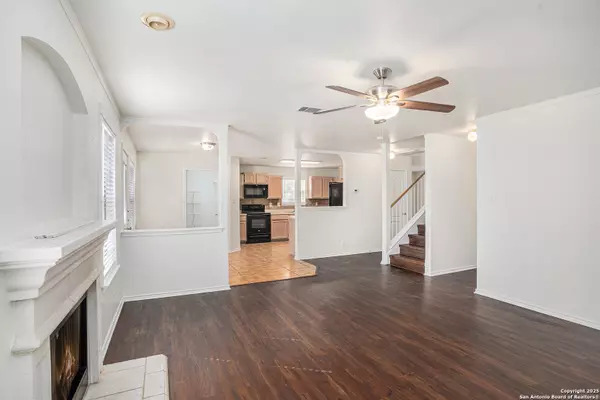 Selma, TX 78154,9106 Valhalla