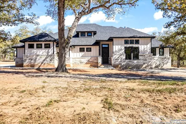 164 Hondo Ridge, La Vernia, TX 78121