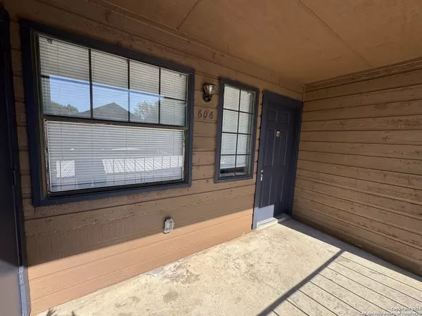 4803 Hamilton Wolfe UNIT 606, San Antonio, TX 78229