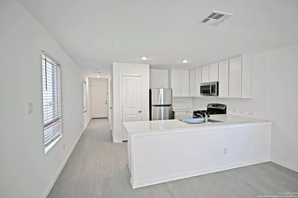 Converse, TX 78109,11822 Bluebell