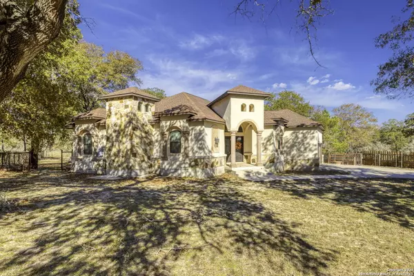 La Vernia, TX 78121,105 Saddle Up Circle