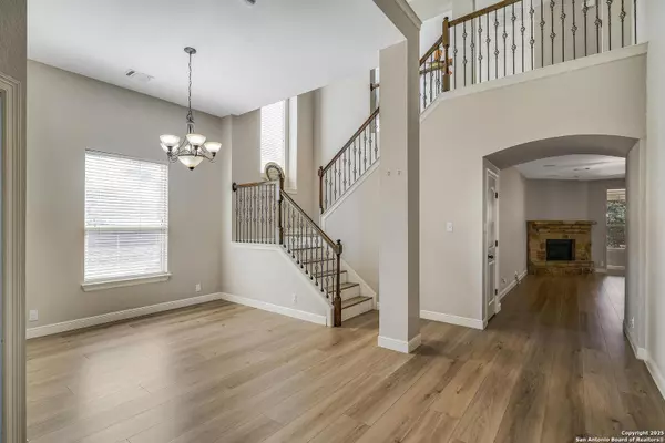 San Antonio, TX 78245,551 Roamer