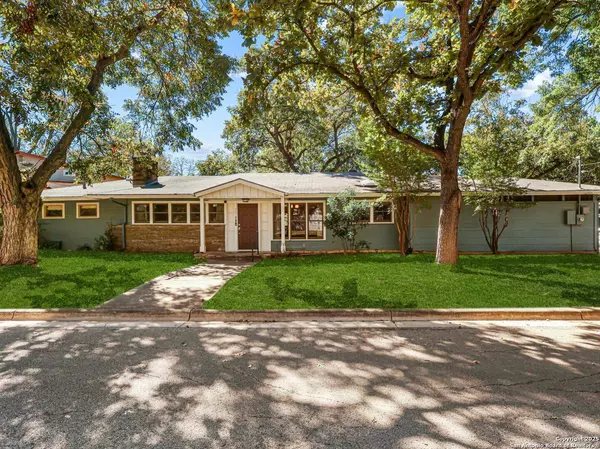 New Braunfels, TX 78130,985 Allen Avenue