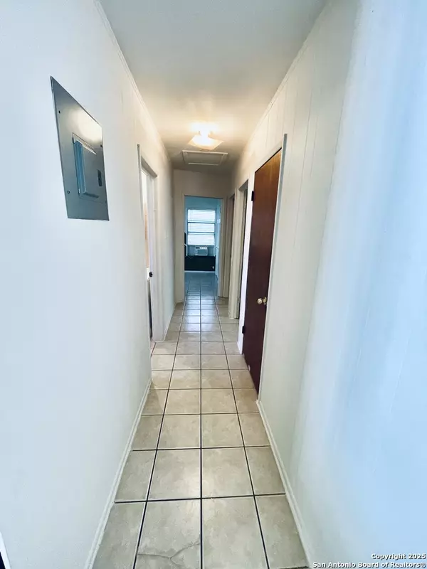 San Antonio, TX 78220,4915 Benham