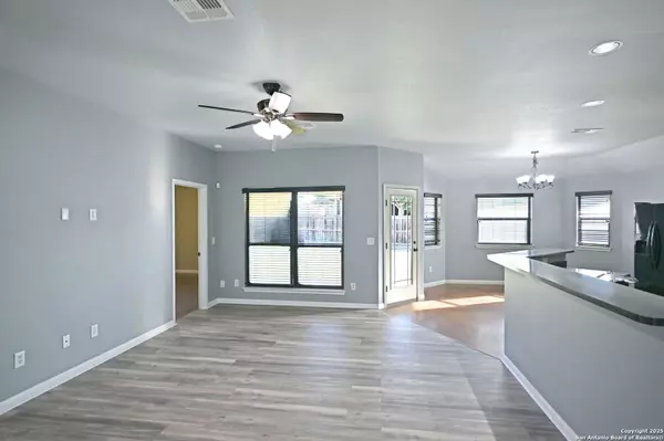 New Braunfels, TX 78130,2207 Hazelwood