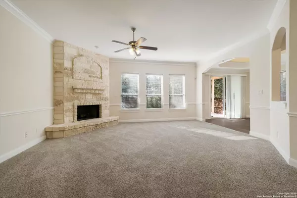 San Antonio, TX 78245,11242 Butterfly Bush