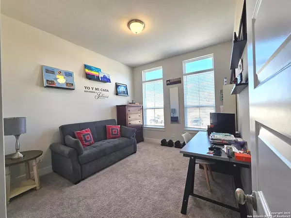 New Braunfels, TX 78132,1164 Nutmeg