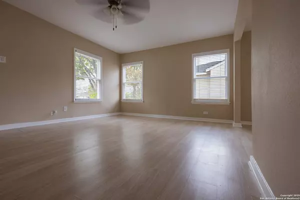 San Antonio, TX 78228-5312,2407 MISTLETOE AVE