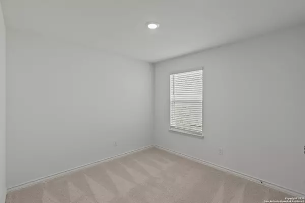 San Antonio, TX 78245,5123 Flight Sail