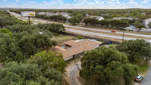 San Antonio, TX 78240,8390 Verde