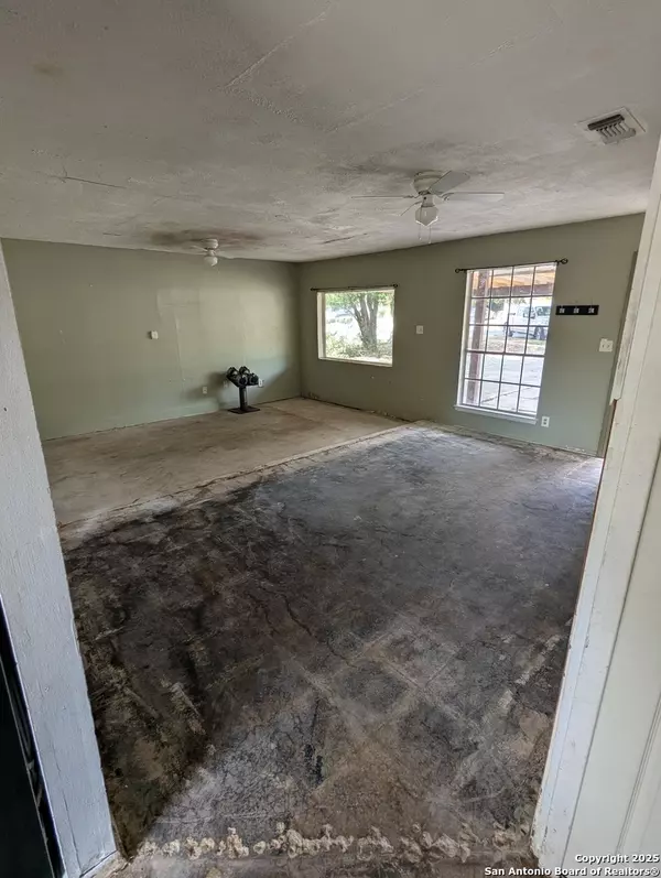 San Antonio, TX 78239,7146 Glen Grove