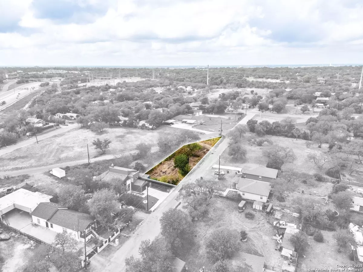 San Antonio, TX 78220,534 f