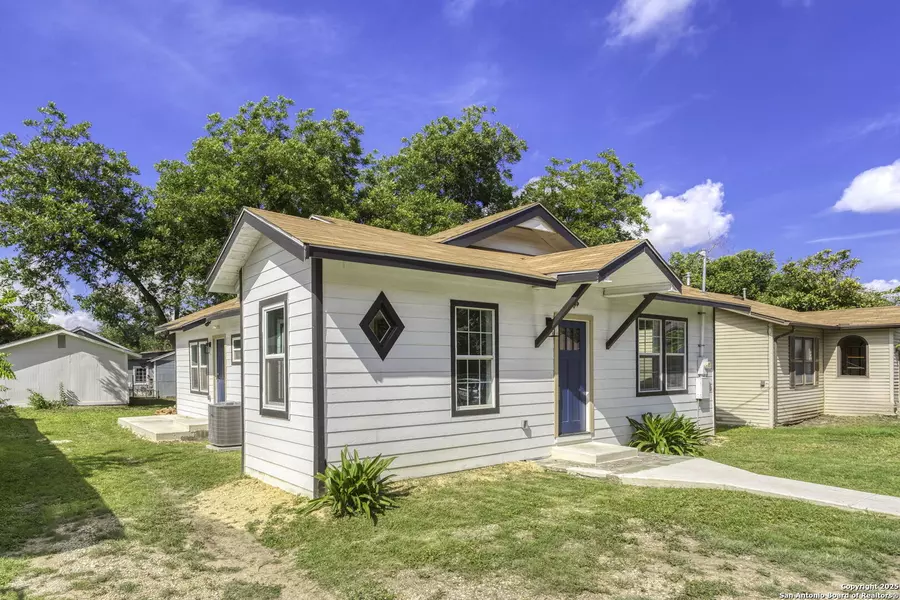 206 E Lambert, San Antonio, TX 78204
