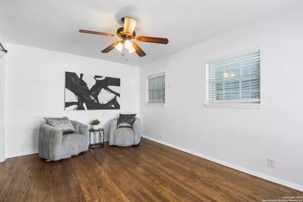 San Antonio, TX 78213,230 Dresden